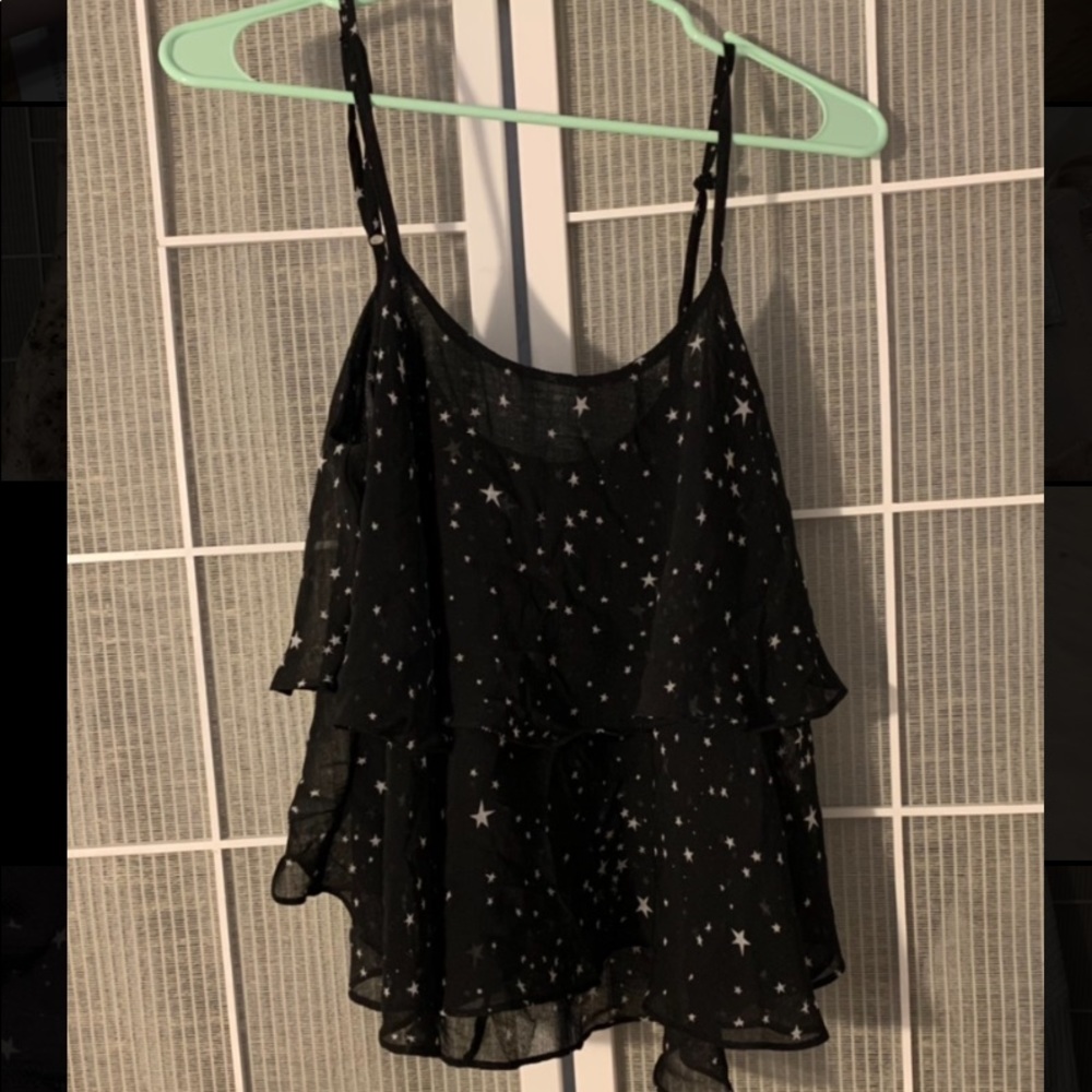 💫Star Layered Top⭐️ - Picture 2 of 3